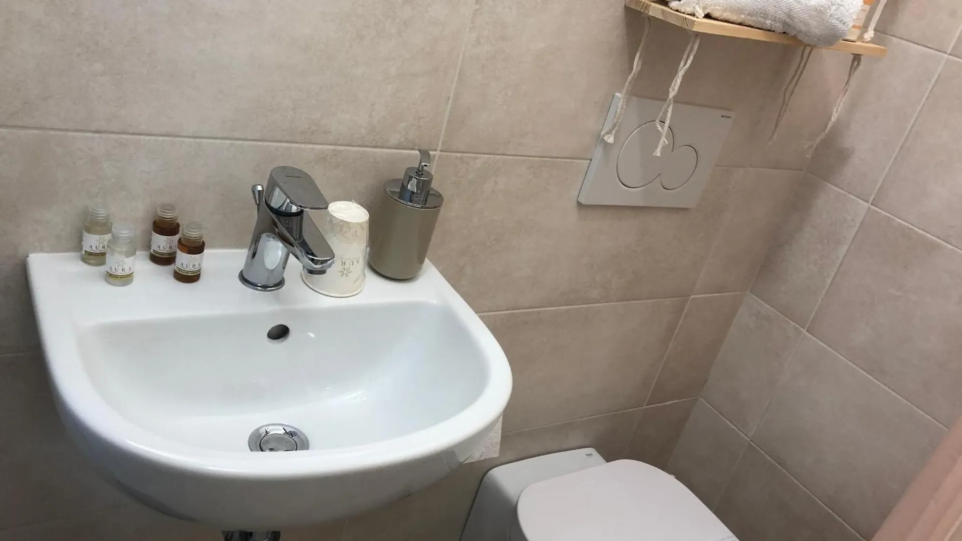 Guest house R&B Midora Montale Hotel Montale