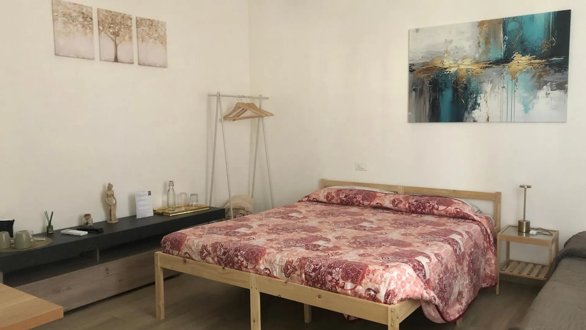 Guest house R&B Midora Montale Hotel Montale  Italy
